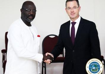 President Weah greets IFC Regional VP Sergio PimentaExecutive Mansion