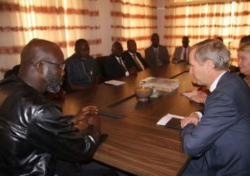 President Weah holds talks with a combined UN team at his Foreign Ministry officeExecutive Mansion Photo