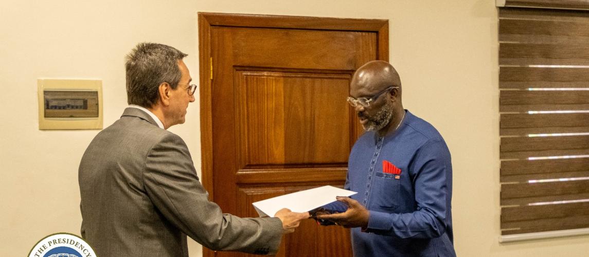 President Weah receives letters of credence from Ukrainian Ambassador.